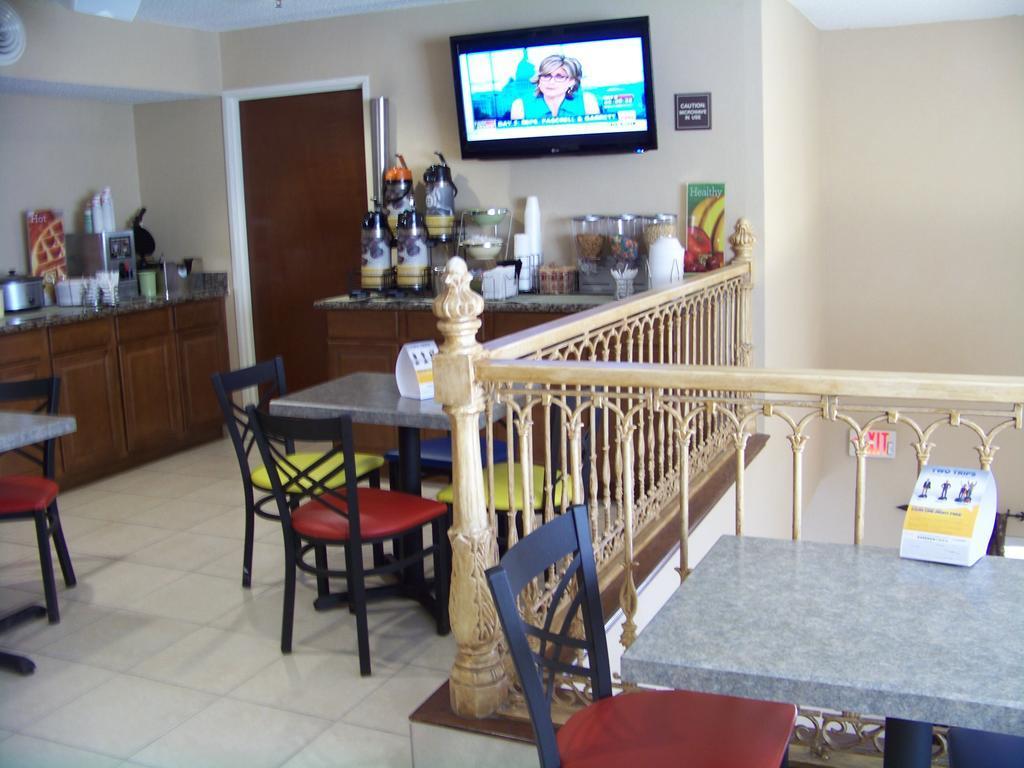 Quality Inn Huntersville Near Lake Norman Exterior foto