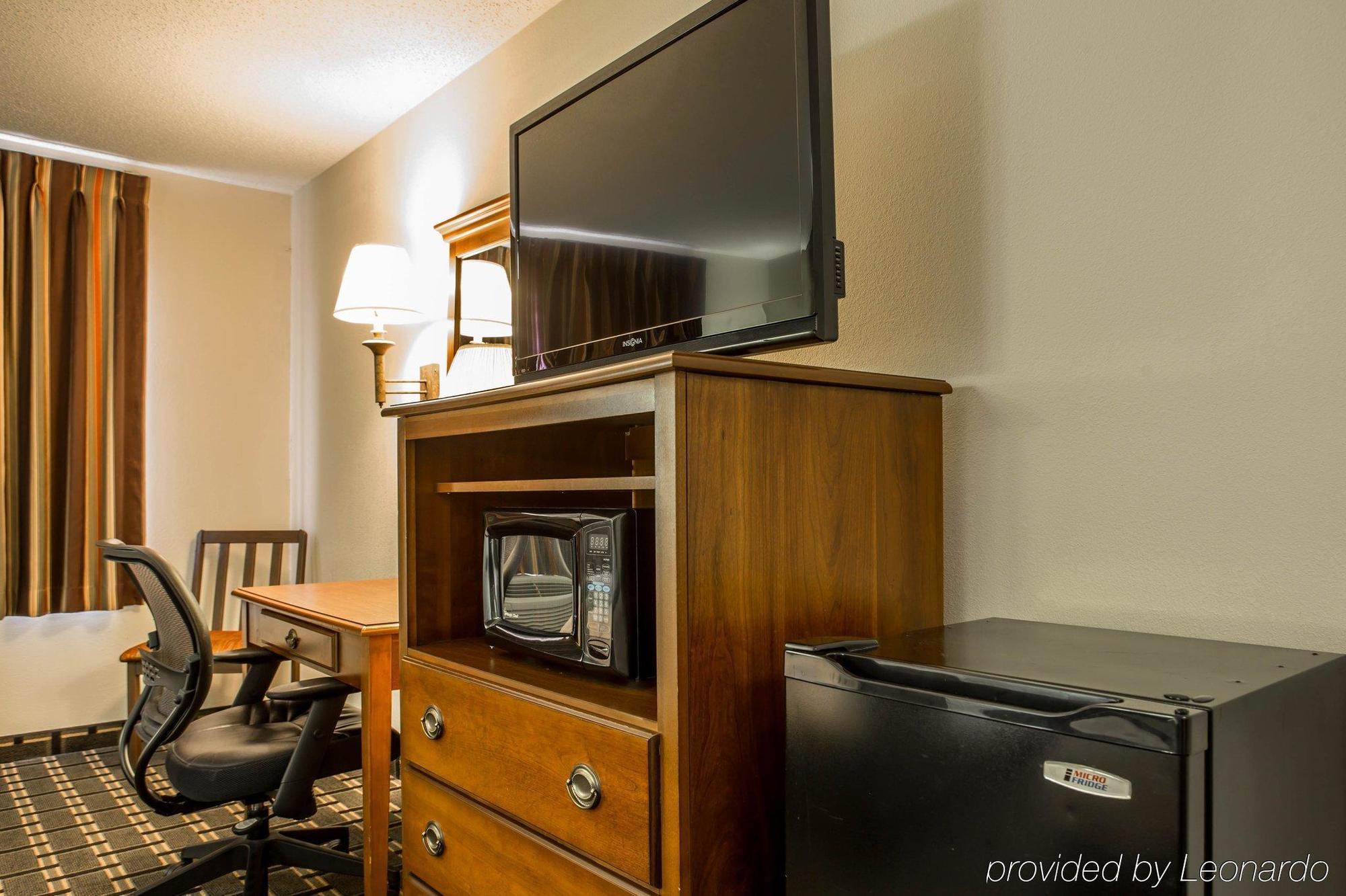 Quality Inn Huntersville Near Lake Norman Exterior foto
