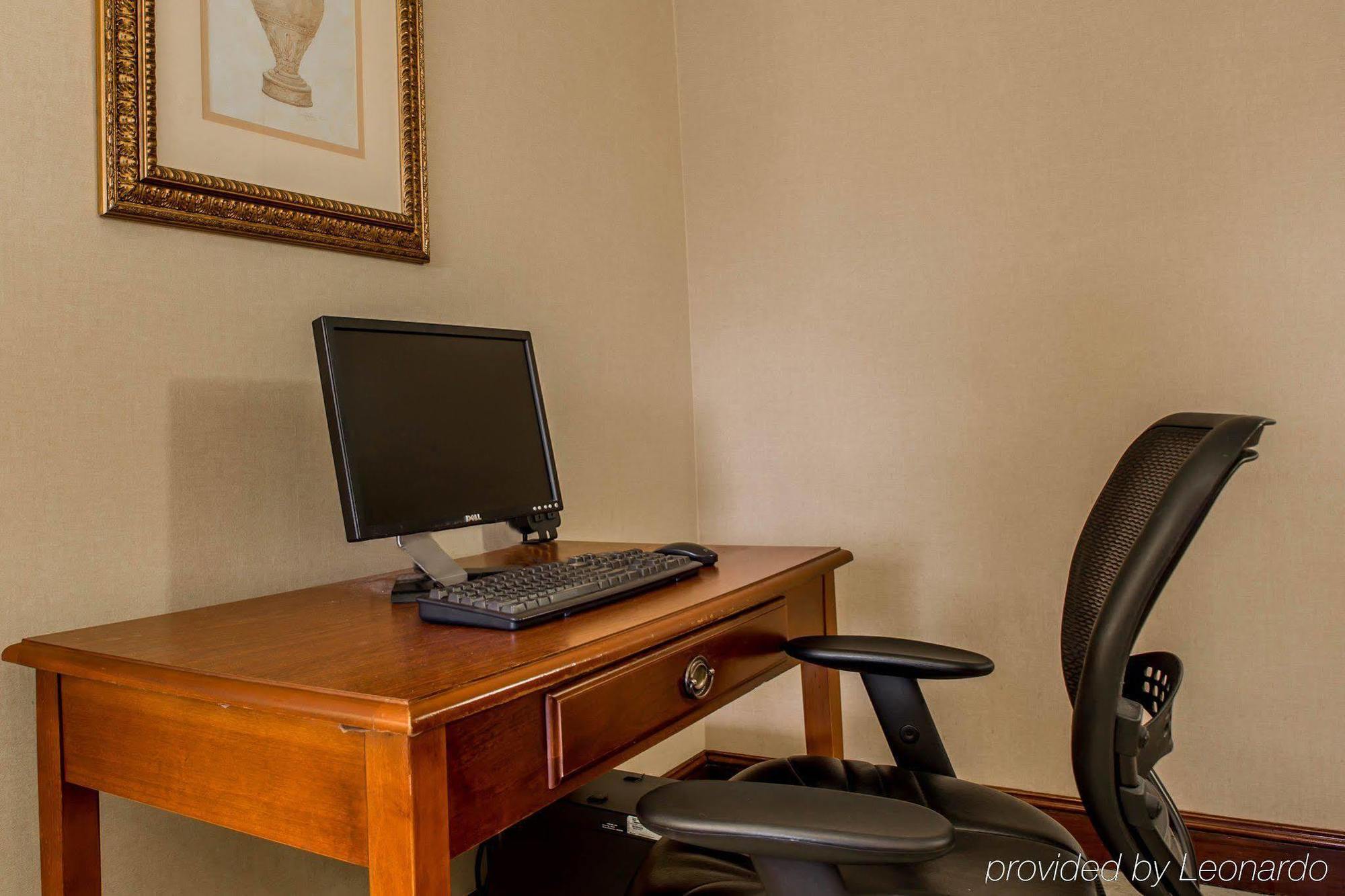 Quality Inn Huntersville Near Lake Norman Exterior foto